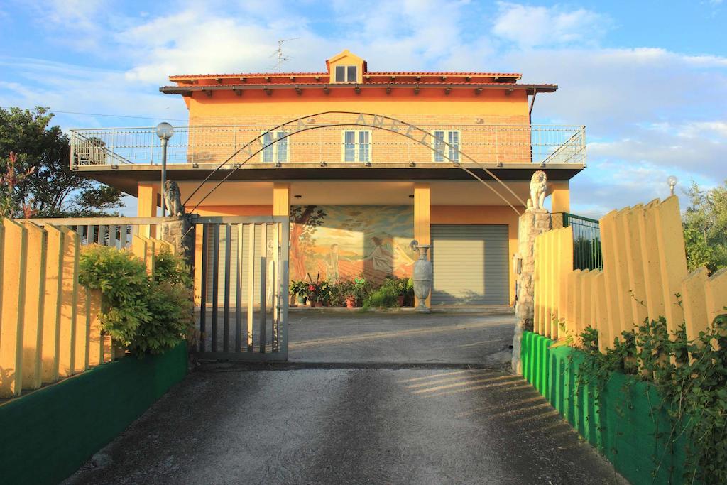 B&B Villa Angela San Salvo Bagian luar foto